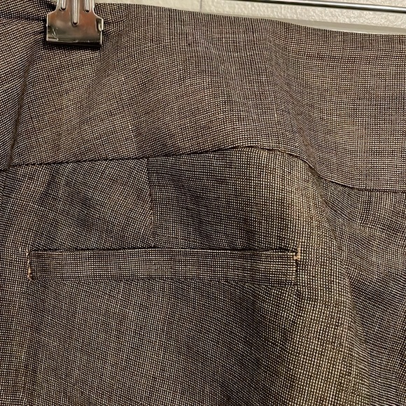 Kenneth Cole Trousers in Brown/Tan, size 20W - Picture 11 of 15
